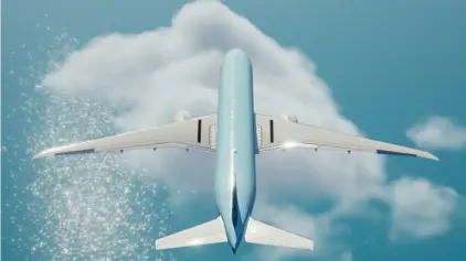 Flugzeug am Himmel ©Alexander Mils/ unsplashplus Das Foto zeigt ein Flugzeug, welches durch die Wolken fliegt.