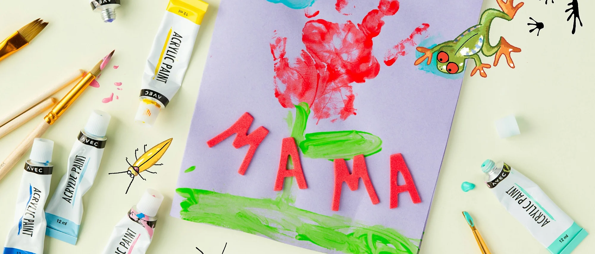 Eine Muttertagskarte mit dem Wort "Mama" und einer Blume vorne drauf - im Comicstil hinzugefügt - ein Laubfrosch und einige Käfer. 